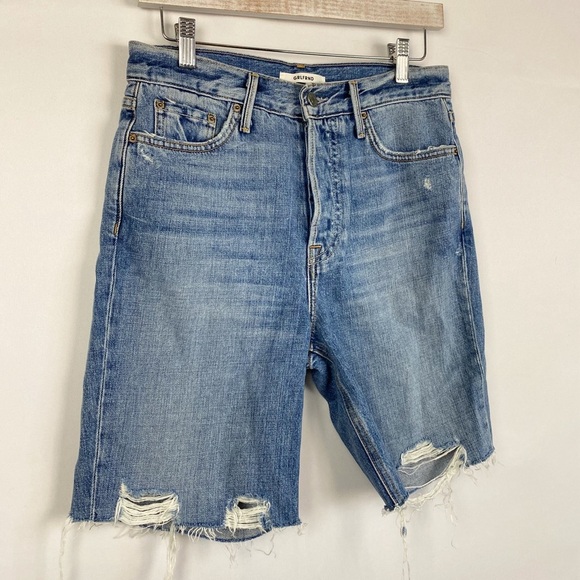 Revolve Grlfrnd Step It‎ Up Distressed Bermuda Denim Shorts 25 High Rise Marjan - Picture 4 of 10